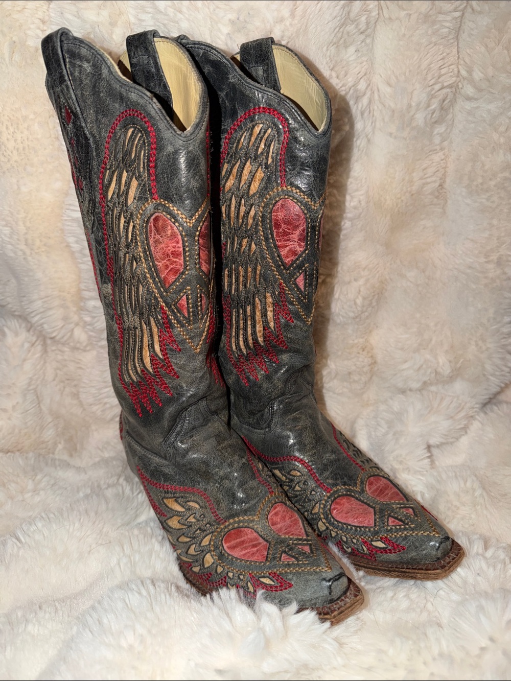 Corral DetailedLeather Western Boots with Red peace/heart/ Wing Details